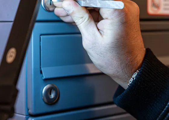 Postkastenschloss Rundzylinder von KeyStar Wien — Briefkastenschutz für Wiener Altbauten